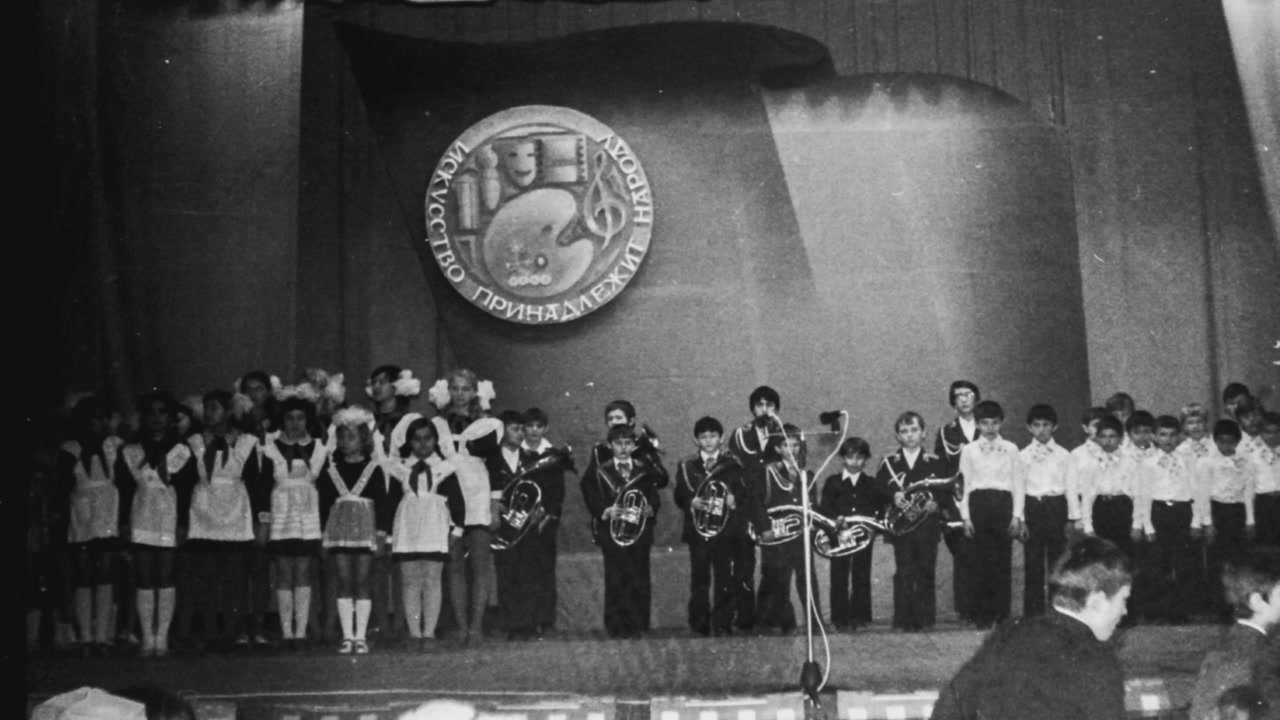 День старых фотографий. У каждого снимка — своя история