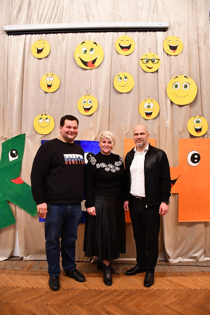 Сергей Самохин: Поучаствовал в дебальцевском фестивале-конкурсе КВН «Смеховой бунт: гены смеха» в качестве жюри Сергей Самохин: Поучаствовал в дебальцевском фестивале-конкурсе КВН «Смеховой бунт: гены смеха» в качестве жюри