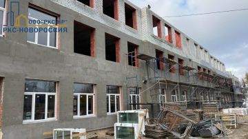 Продолжаются работы по восстановлению школы №40 в Орджоникидзевском районе Мариуполя