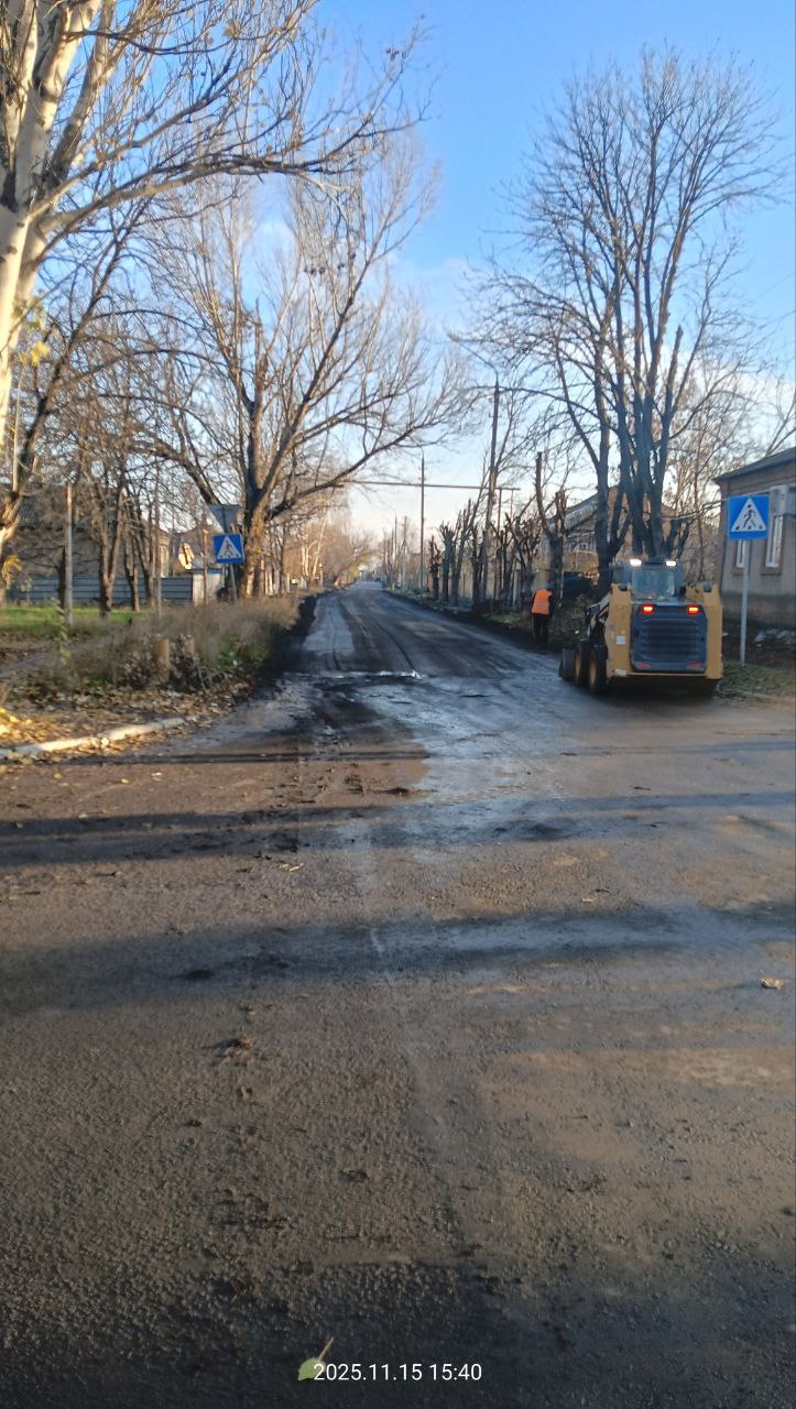 Николай Михайлов: В Старобешевском округе продолжаются работы по ремонту дорог