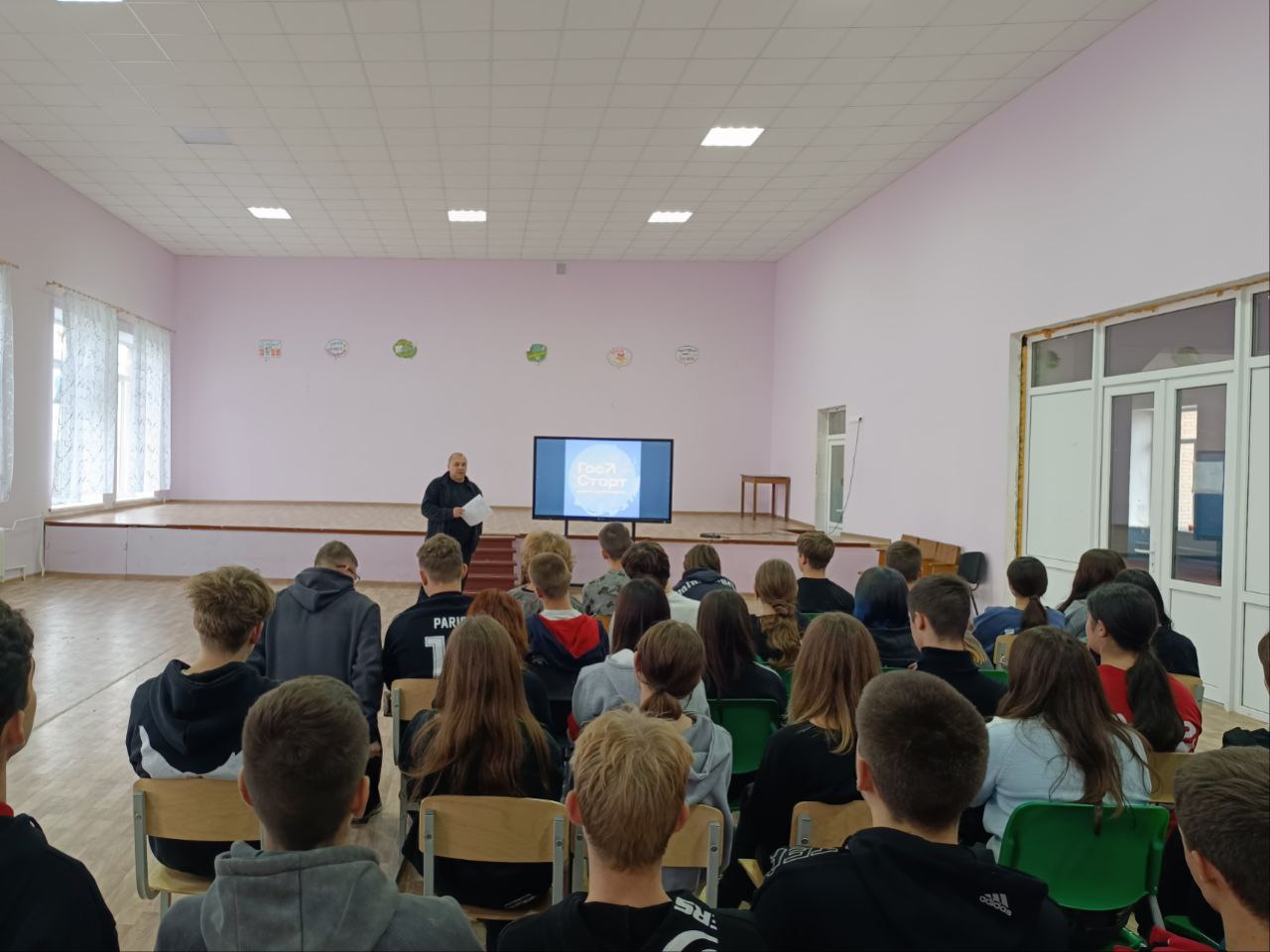 Денис Зубов: ГосСтарт.Диалог – встреча молодежи Иловайска с представителями власти Денис Зубов: ГосСтарт.Диалог – встреча молодежи Иловайска с представителями власти