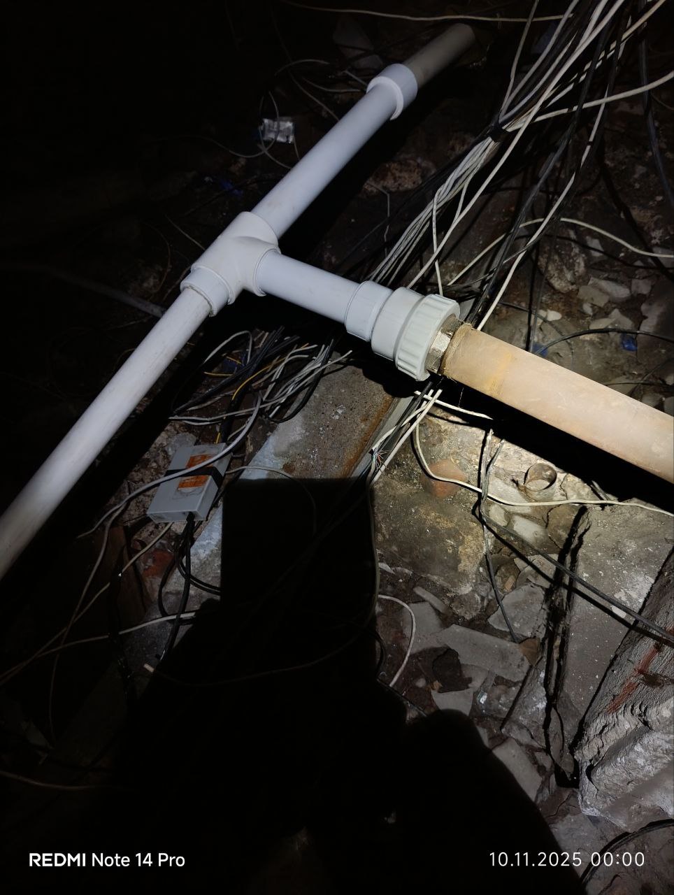 Иван Приходько: Уважаемые жители Горловки! Представляю вам еженедельный отчет о деятельности муниципального унитарного предприятия «Управляющая компания города Горловка» Иван Приходько: Уважаемые жители Горловки! Представляю вам еженедельный отчет о деятельности муниципального унитарного предприятия «Управляющая компания города Горловка»