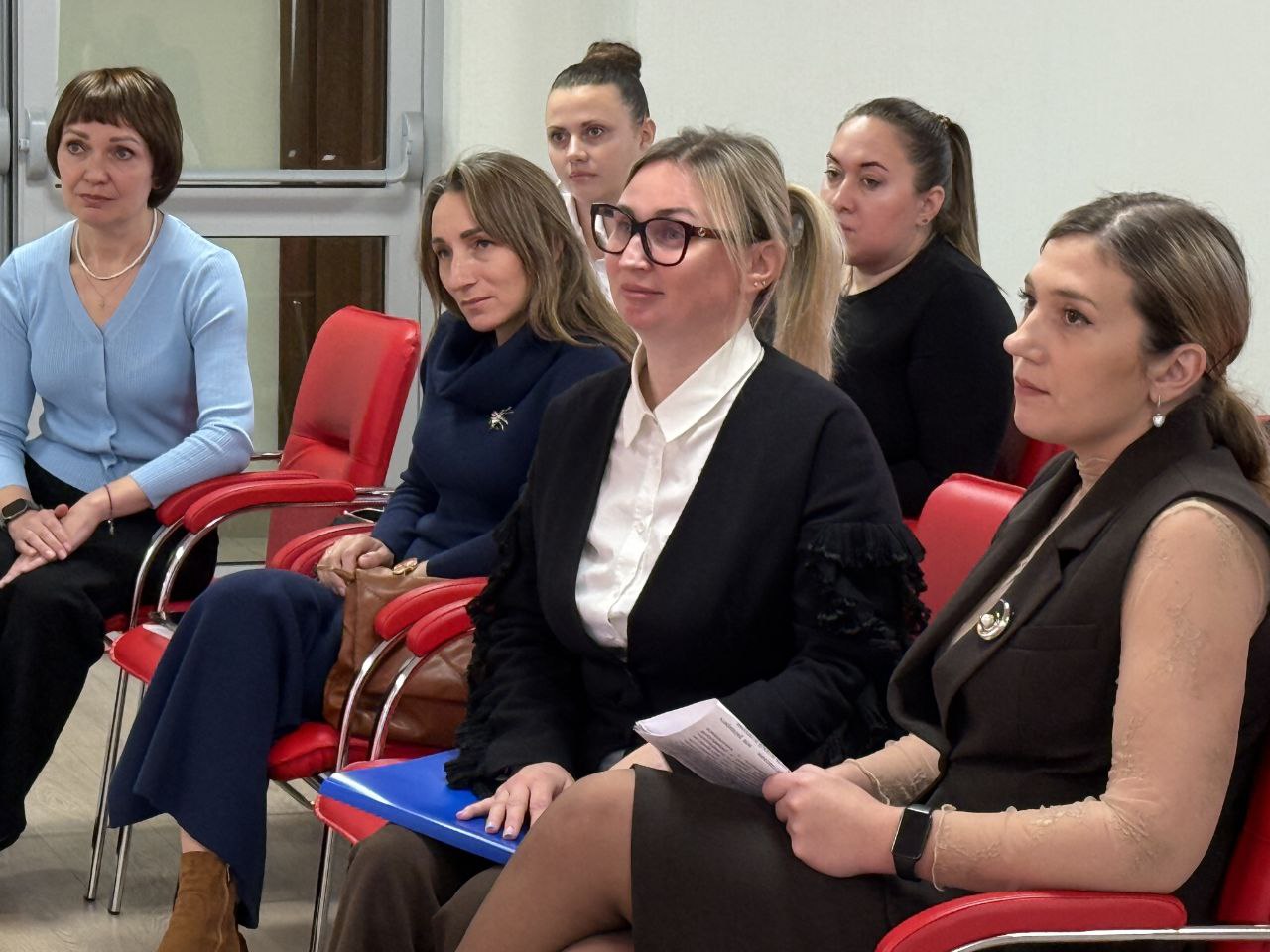 Новое поколение социальных предпринимателей: 2 поток акселератора успешно защитил свои проекты! Новое поколение социальных предпринимателей: 2 поток акселератора успешно защитил свои проекты!