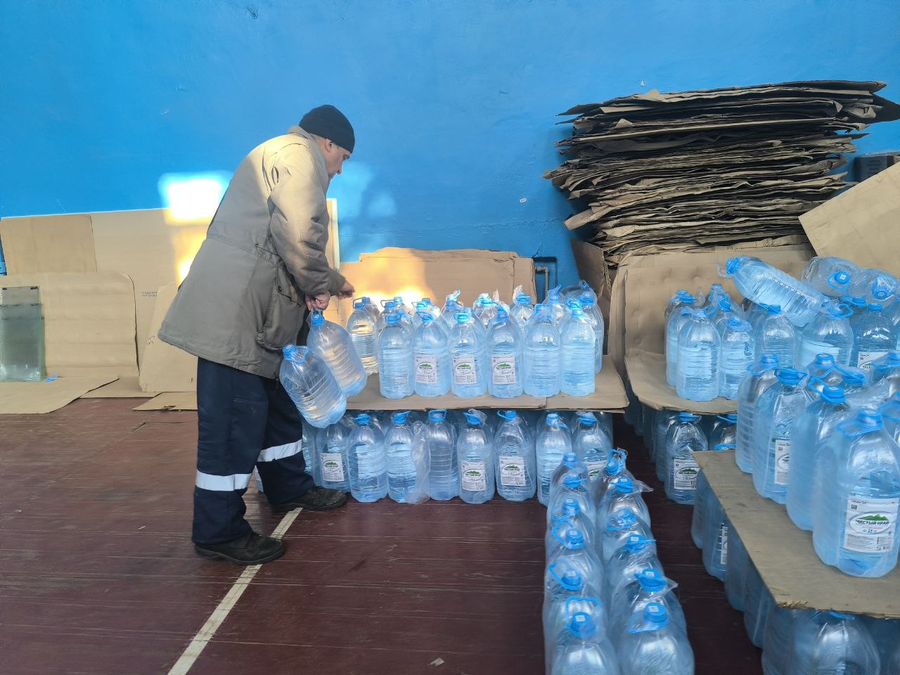 Красный Крест продолжает оказывать поддержку территориям находящимся в красной зоне Красный Крест продолжает оказывать поддержку территориям находящимся в красной зоне