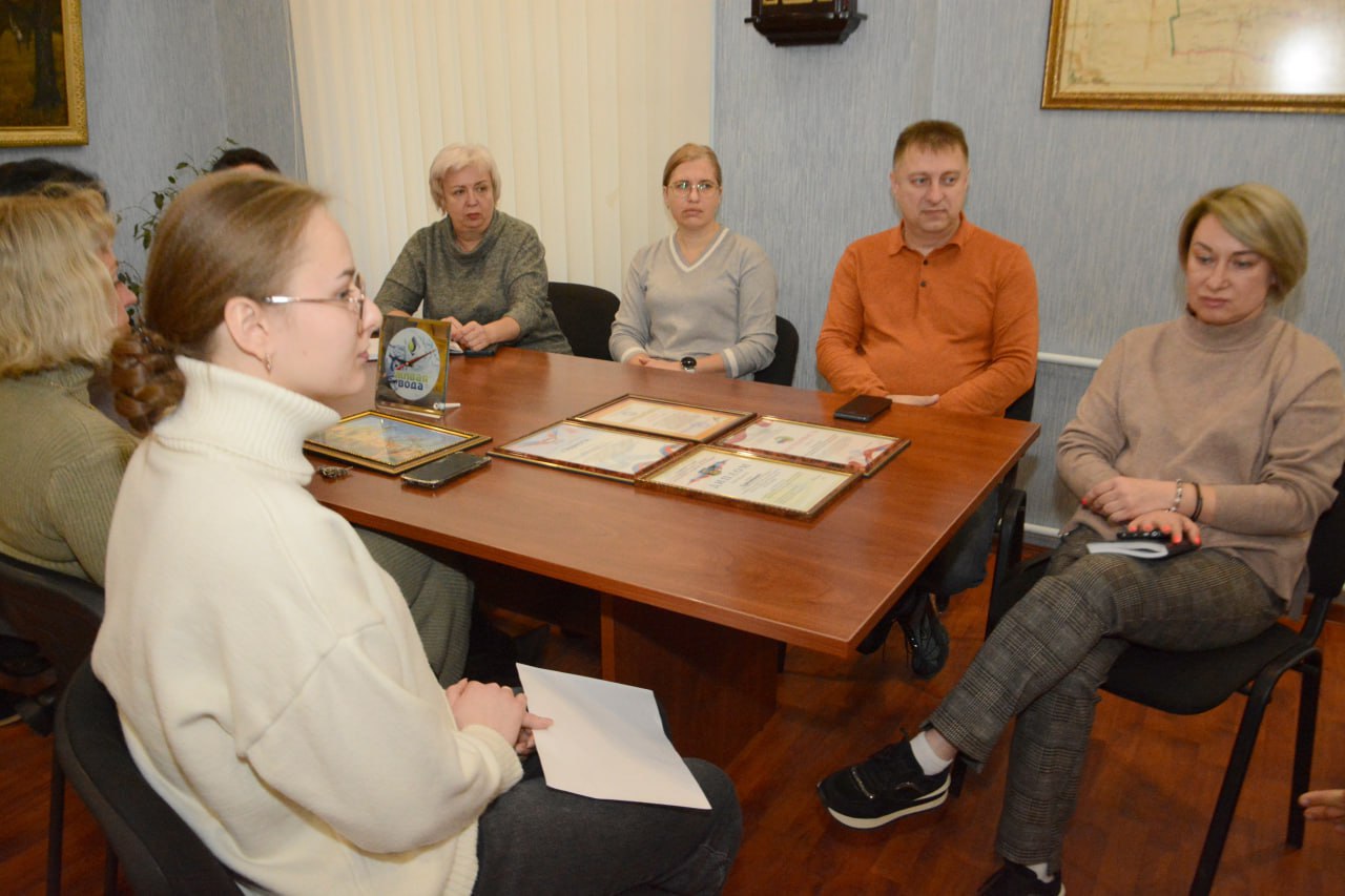 Заместитель Председателя Народного Совета ДНР Алексей Дорофеев провел рабочую встречу с трудовым коллективом администрации Буденовского района Донецка Заместитель Председателя Народного Совета ДНР Алексей Дорофеев провел рабочую встречу с трудовым коллективом администрации Буденовского района Донецка