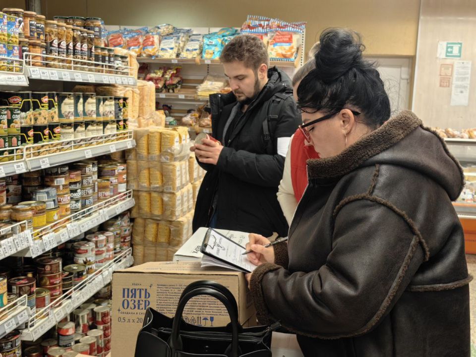 Иван Приходько: Активисты Народного контроля отреагировали на жалобу о просроченных сладостях в Горловке Иван Приходько: Активисты Народного контроля отреагировали на жалобу о просроченных сладостях в Горловке