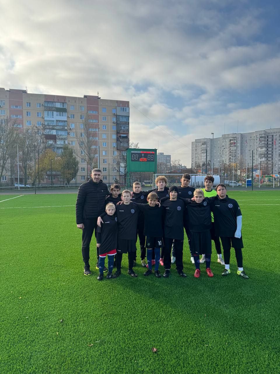 15 ноября в Мариуполе на стадионе «Западный» прошел открытый городской турнир по мини-футболу среди юношеских команд 2012-2014 г.р