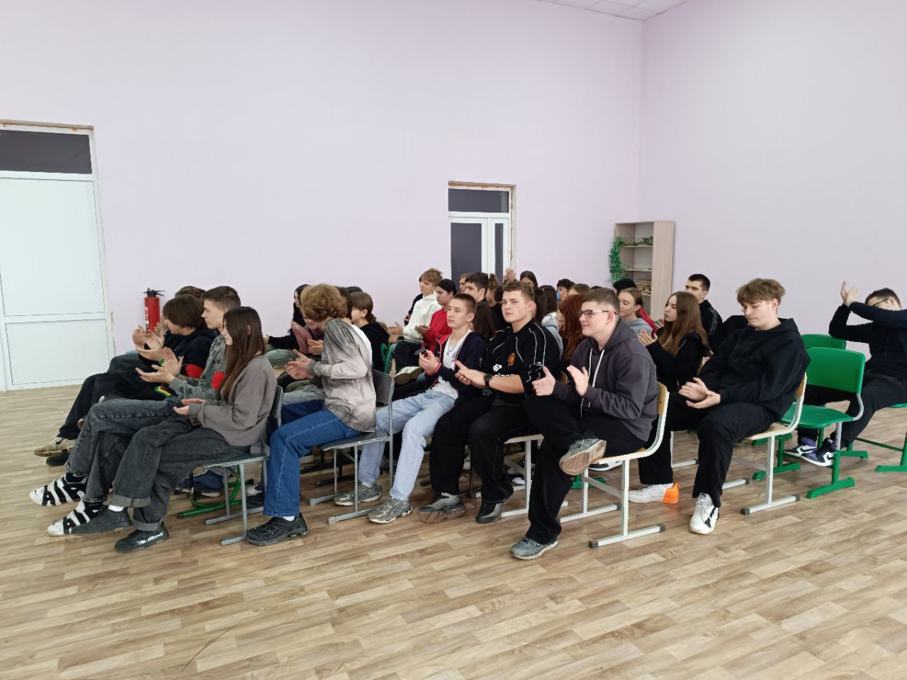 Денис Зубов: ГосСтарт.Диалог – встреча молодежи Иловайска с представителями власти Денис Зубов: ГосСтарт.Диалог – встреча молодежи Иловайска с представителями власти