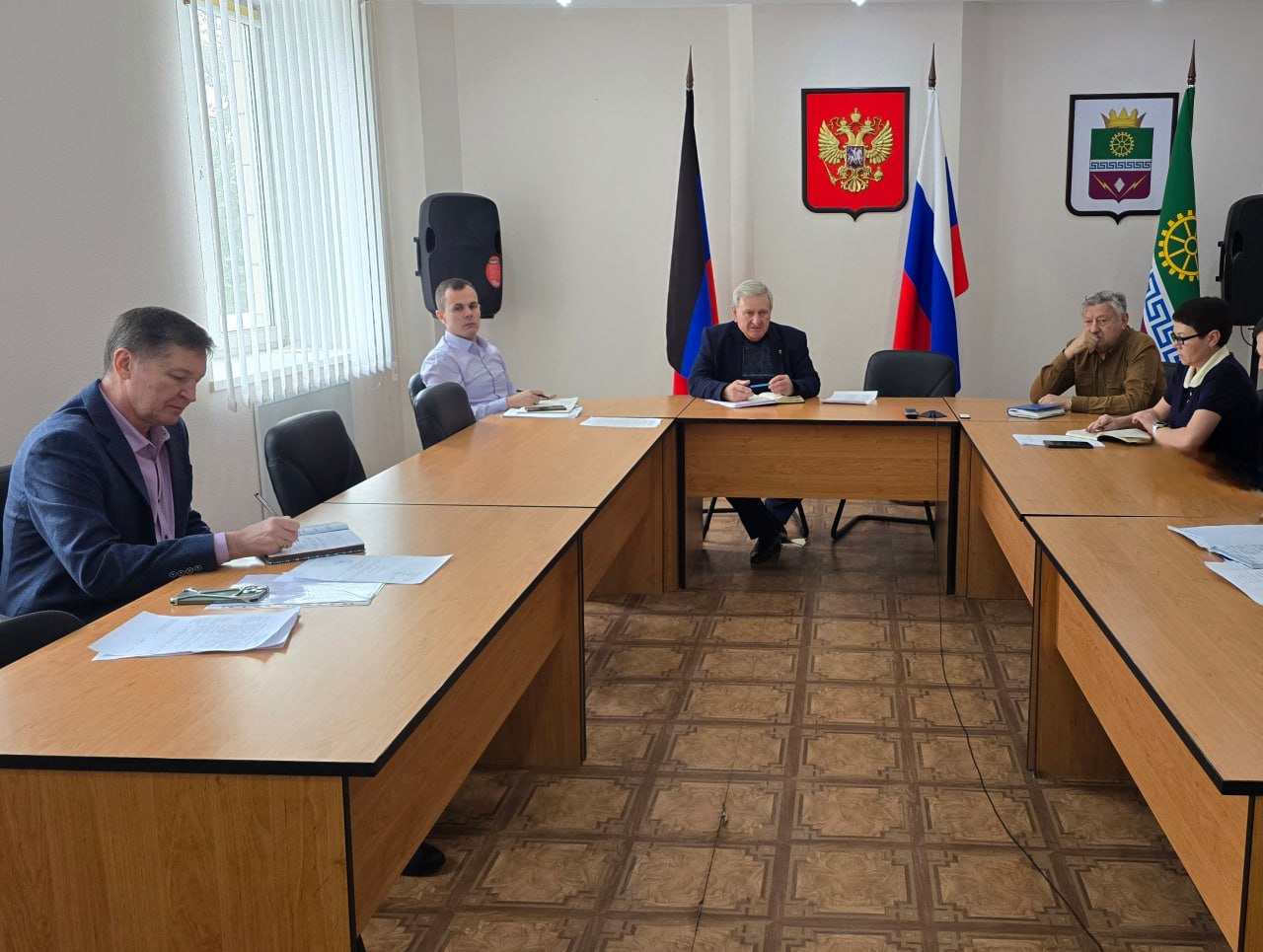 Николай Михайлов: Провел аппаратное совещание с руководителями структурных и территориальных подразделений Администрации Старобешевского муниципального округа, учреждений, организаций, предприятий