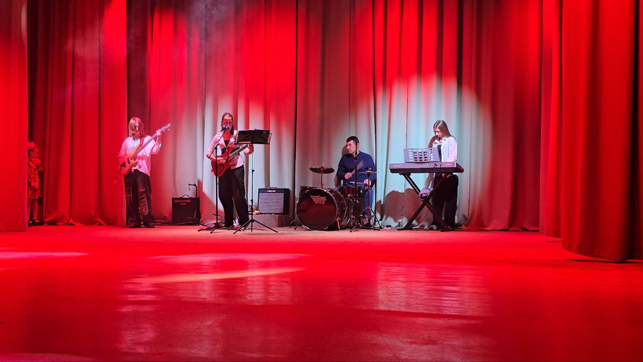 Александр Качанов: В Докучаевске зажглась «Искорка Божия – 2025»: праздник юных талантов и духовности Александр Качанов: В Докучаевске зажглась «Искорка Божия – 2025»: праздник юных талантов и духовности