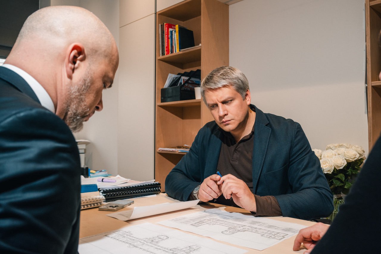 Бахрушинский музей посетил глава городского округа Дебальцево Сергей Желновач Бахрушинский музей посетил глава городского округа Дебальцево Сергей Желновач