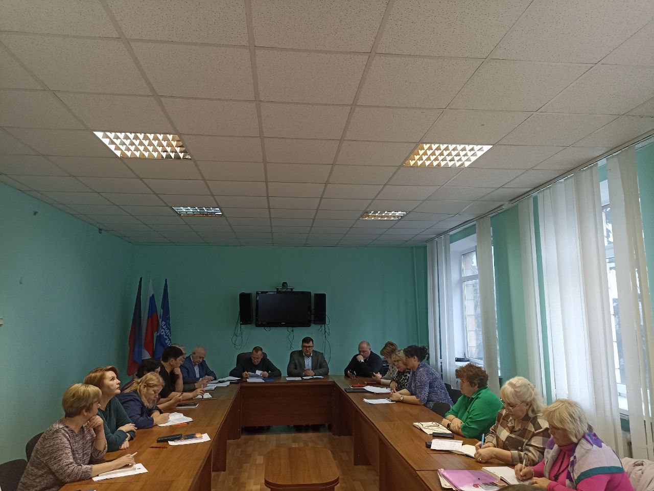 Василий Овчаров: Сегодня, 17 ноября 2025 года, состоялось аппаратное совещание с начальниками структурных подразделений Администрации Новоазовского муниципального округа, территориальных подразделений министерств и ведомств... Василий Овчаров: Сегодня, 17 ноября 2025 года, состоялось аппаратное совещание с начальниками структурных подразделений Администрации Новоазовского муниципального округа, территориальных подразделений министерств и ведомств...