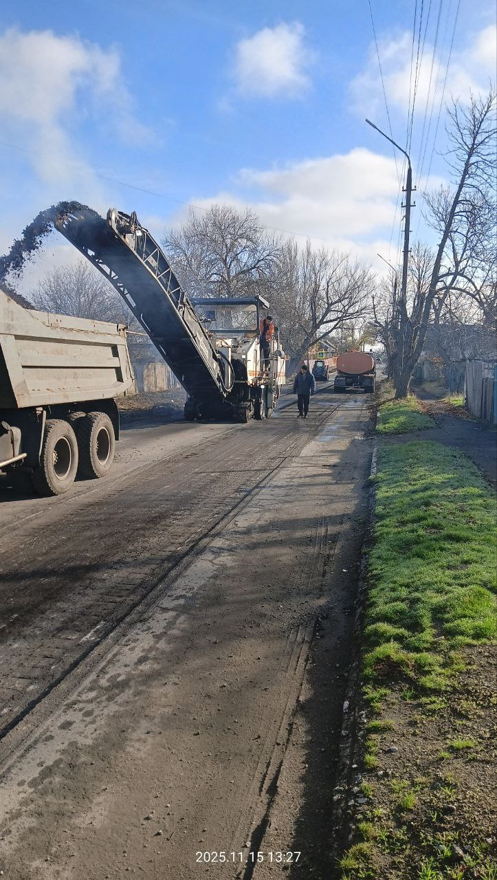 Николай Михайлов: В Старобешевском округе продолжаются работы по ремонту дорог Николай Михайлов: В Старобешевском округе продолжаются работы по ремонту дорог