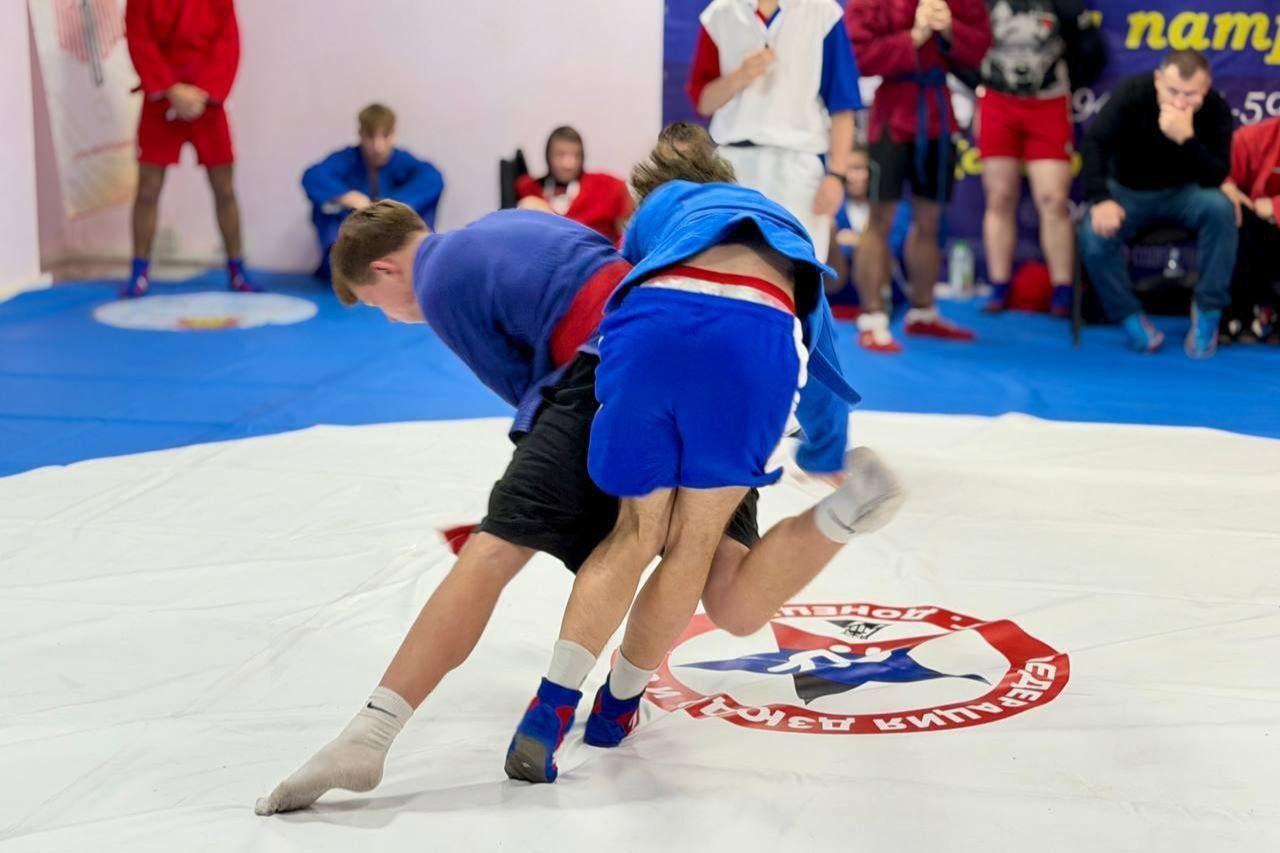 Александр Шатов: В день самбо в Донецке прошел мега-турнир среди студентов "УниверЛигаРегионов" Александр Шатов: В день самбо в Донецке прошел мега-турнир среди студентов "УниверЛигаРегионов"