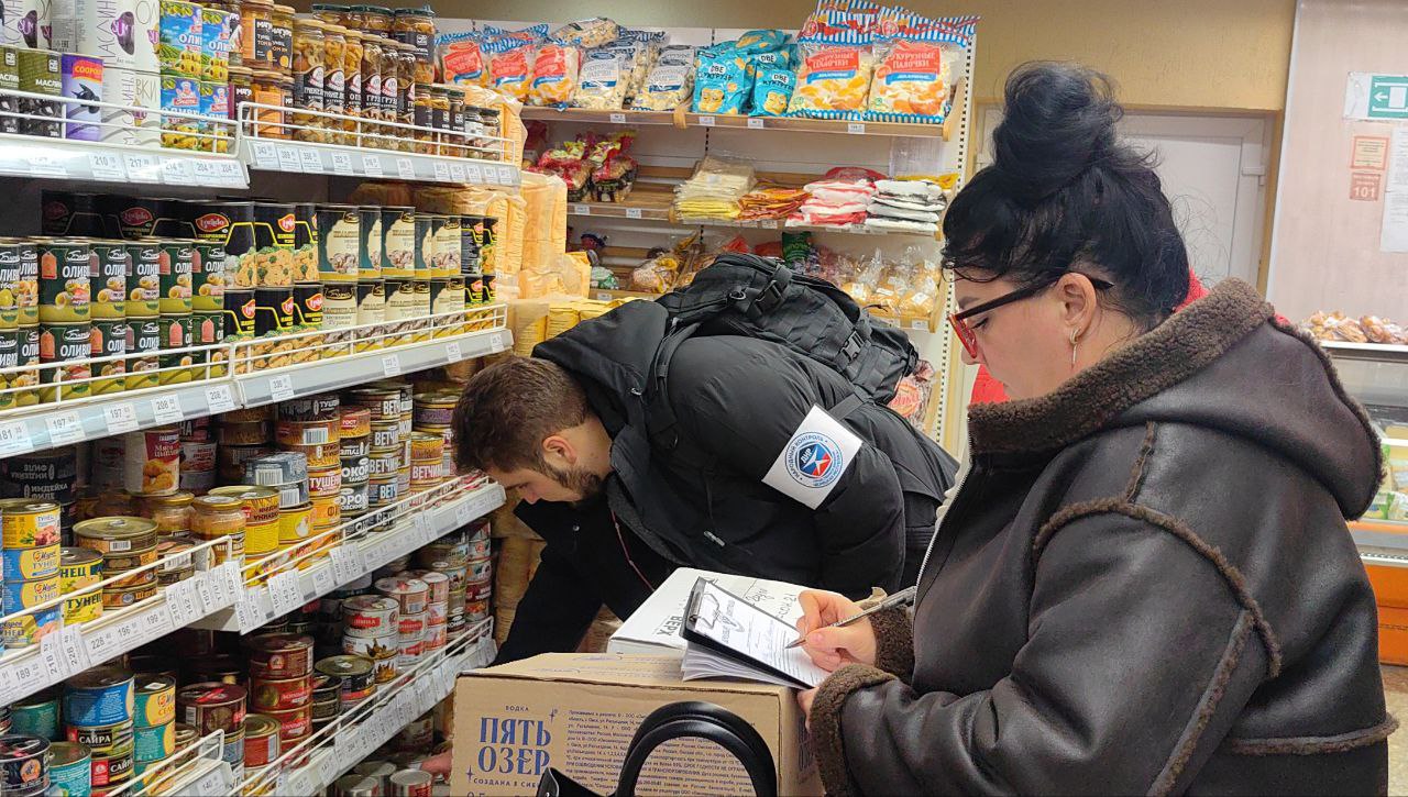 Иван Приходько: Активисты Народного контроля отреагировали на жалобу о просроченных сладостях в Горловке Иван Приходько: Активисты Народного контроля отреагировали на жалобу о просроченных сладостях в Горловке