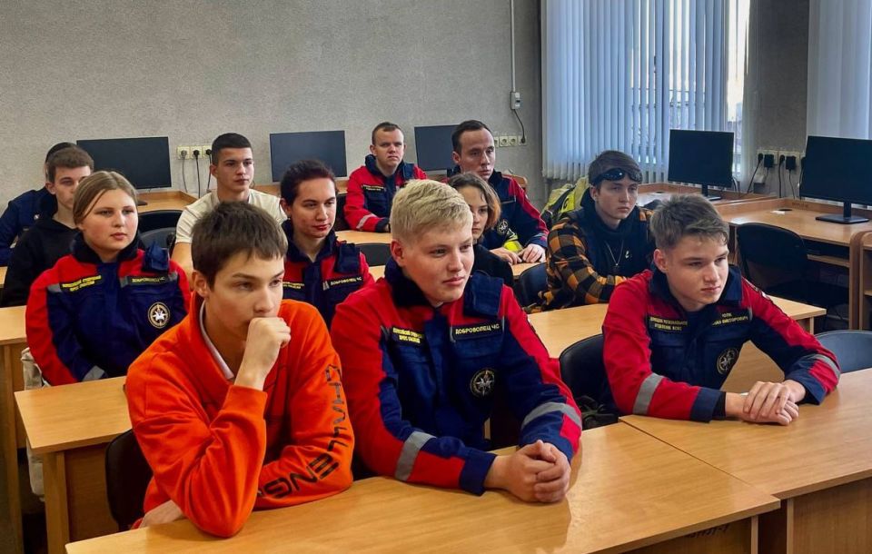 На базе Макеевского местного отделения ВСКС была организована тренировка, посвященная вопросам пожарной безопасности На базе Макеевского местного отделения ВСКС была организована тренировка, посвященная вопросам пожарной безопасности