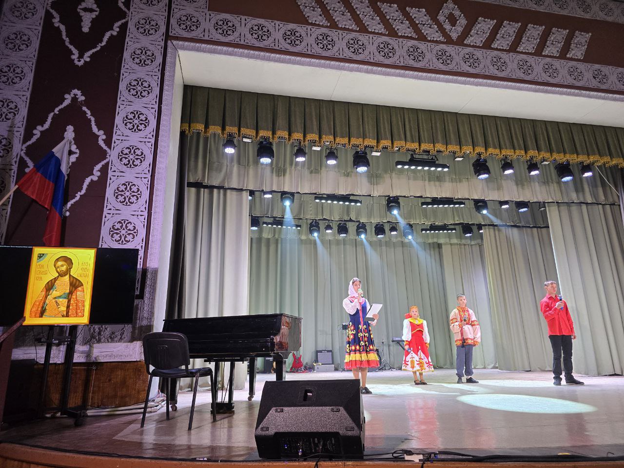 Александр Качанов: В Докучаевске зажглась «Искорка Божия – 2025»: праздник юных талантов и духовности Александр Качанов: В Докучаевске зажглась «Искорка Божия – 2025»: праздник юных талантов и духовности