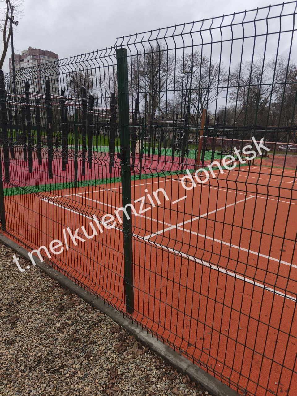 Алексей Кулемзин: В новом парке «Гулливер» в Калининском районе неизвестные повредили ограждение на площадке для бадминтона Алексей Кулемзин: В новом парке «Гулливер» в Калининском районе неизвестные повредили ограждение на площадке для бадминтона