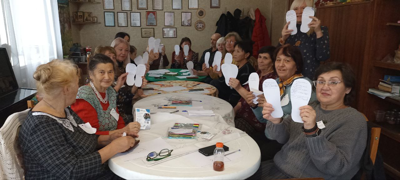 16 ноября психологом «СПЦ «ТОЧКА ОПОРЫ» Людмилой Шишаловой в Торезе проведен мастер-класс в Клубе красоты и здоровья «Гармония» 16 ноября психологом «СПЦ «ТОЧКА ОПОРЫ» Людмилой Шишаловой в Торезе проведен мастер-класс в Клубе красоты и здоровья «Гармония»