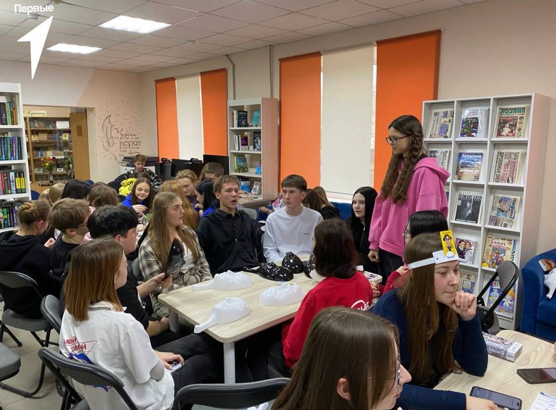 Атмосфера, идеи и настолки: как прошёл сбор активистов Движения Первых в библиотеке Атмосфера, идеи и настолки: как прошёл сбор активистов Движения Первых в библиотеке