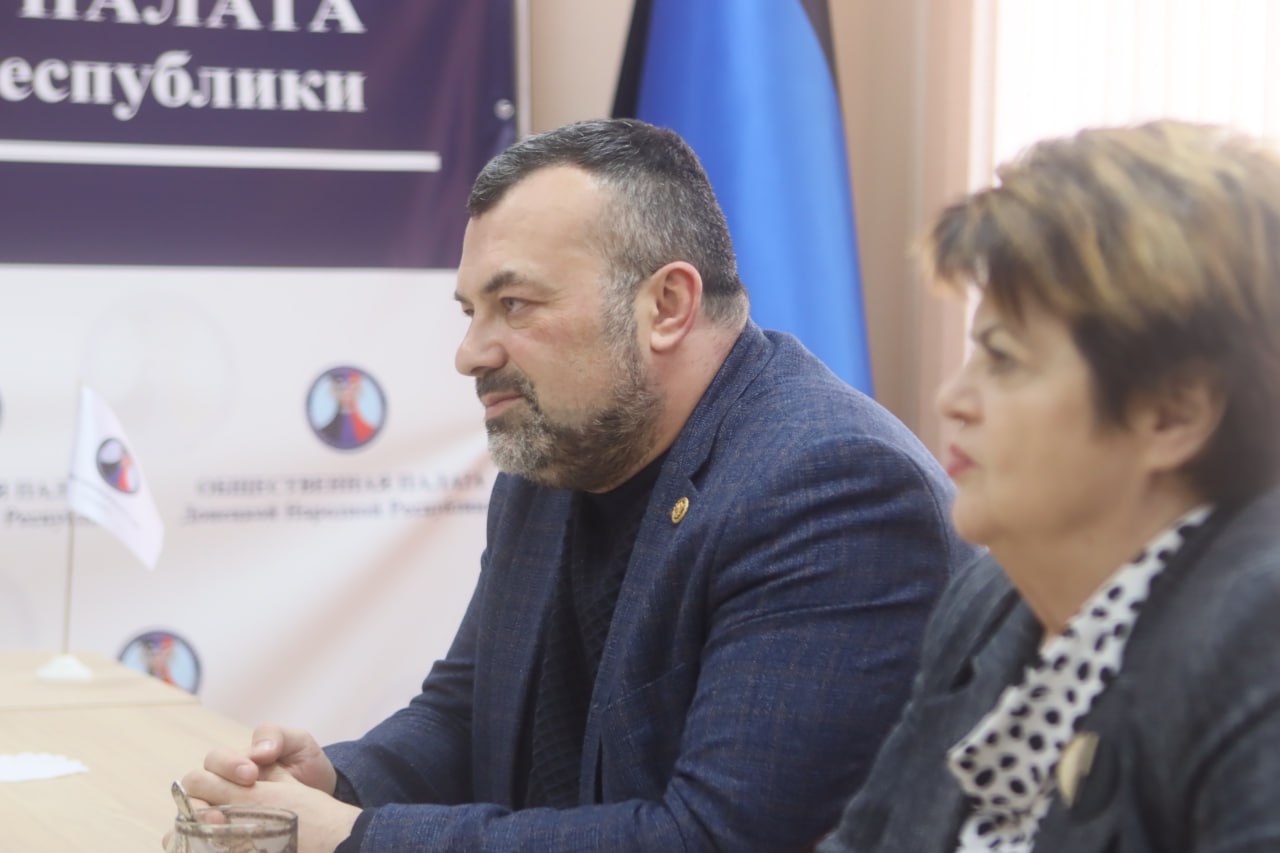 Чилийский журналист, политолог, писатель – Патрисио Мери Белл посетил Донецкую Народную Республику на прошедших выходных Чилийский журналист, политолог, писатель – Патрисио Мери Белл посетил Донецкую Народную Республику на прошедших выходных