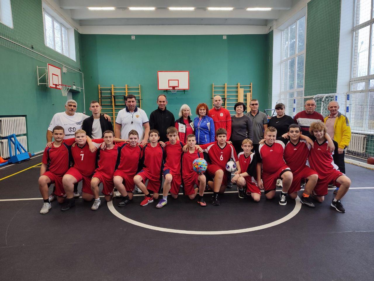 Сергей Желновач: Камчатка поддерживает спортивное развитие в г.о. Дебальцево