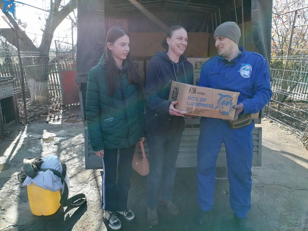 Югра доставила гумпомощь в Новоигнатьевку Югра доставила гумпомощь в Новоигнатьевку