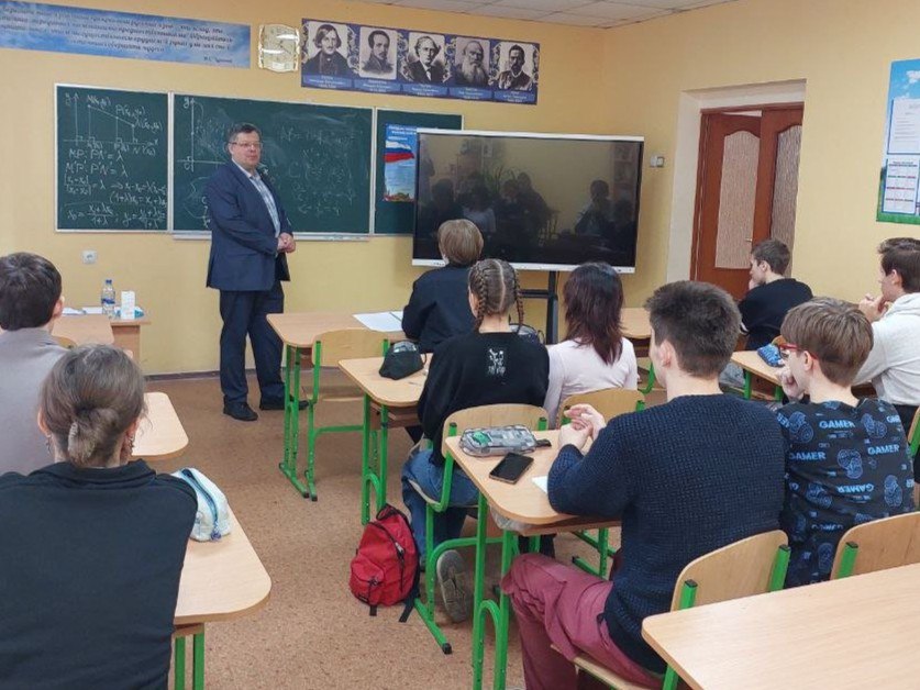 В Республиканском лицее-интернате «Эрудит» - центре для одаренных детей продолжаются еженедельные занятия в рамках образовательного проекта «Предметные олимпиадные школы» В Республиканском лицее-интернате «Эрудит» - центре для одаренных детей продолжаются еженедельные занятия в рамках образовательного проекта «Предметные олимпиадные школы»