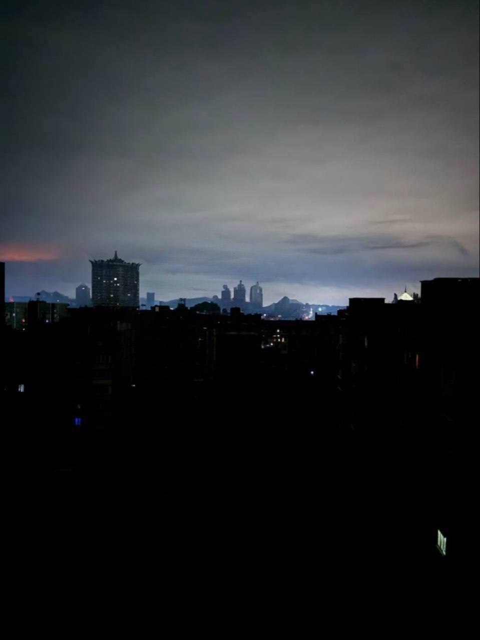 Донецк, Макеевка и ещё ряд населённых пунктов без света после ударов ВСУ Донецк, Макеевка и ещё ряд населённых пунктов без света после ударов ВСУ