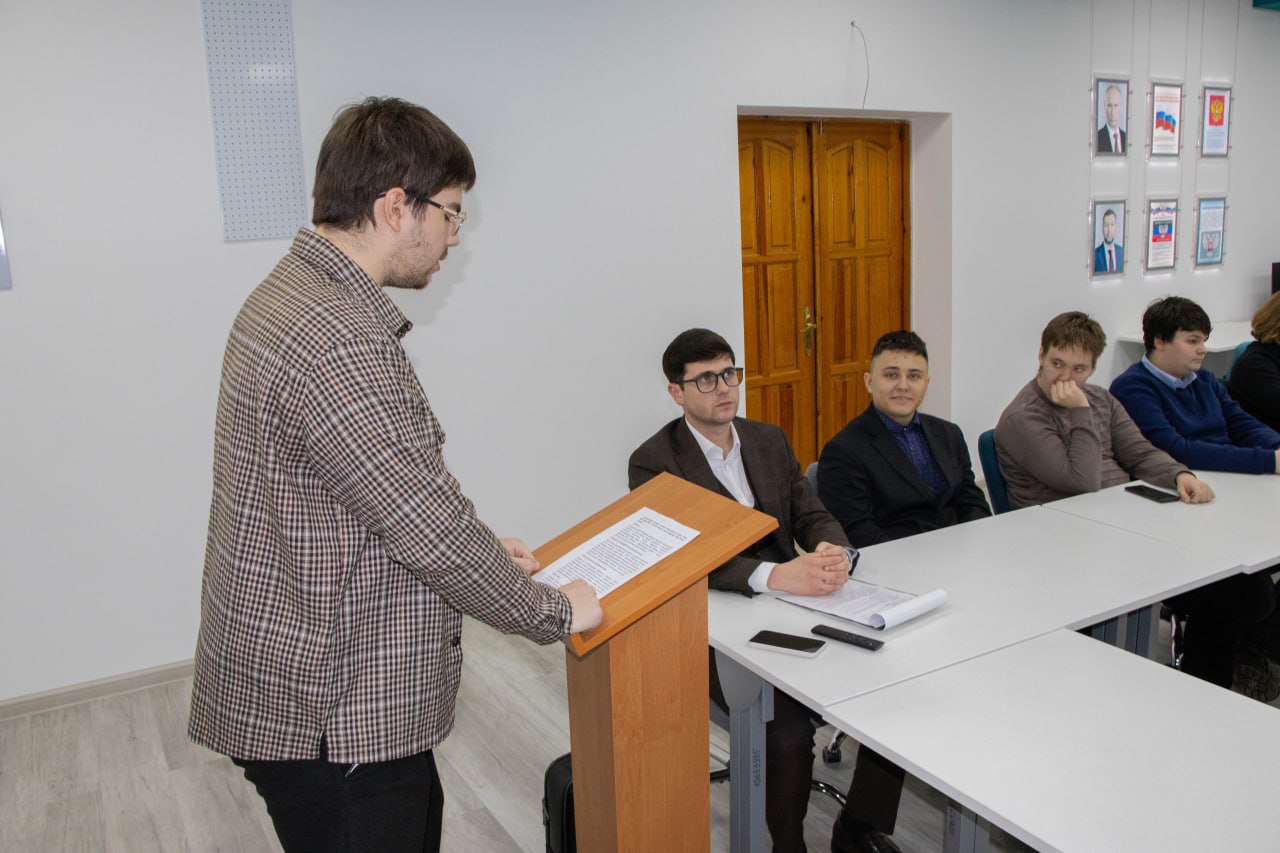 Искусственный интеллект в политике — инструмент или враг? Искусственный интеллект в политике — инструмент или враг?