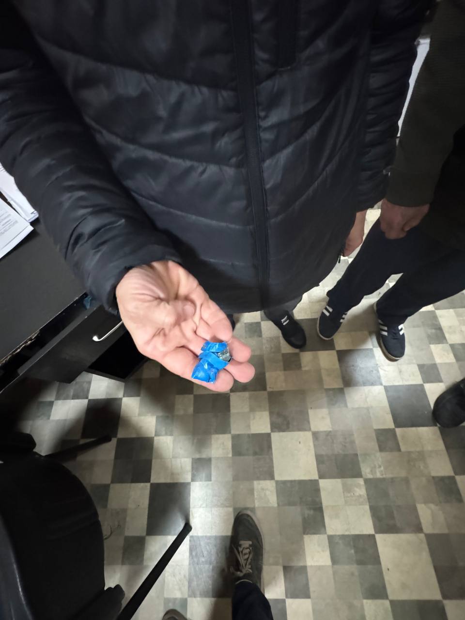 В столице Республики полицейские выявили факты незаконного хранения наркотиков В столице Республики полицейские выявили факты незаконного хранения наркотиков