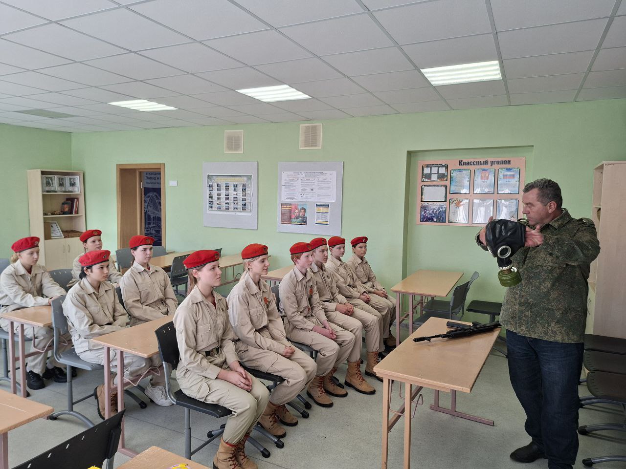 Олег Трофимов: Уроки труда и ОБЗР стали интереснее и полезнее Олег Трофимов: Уроки труда и ОБЗР стали интереснее и полезнее