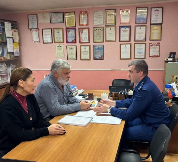 Женская команда Южной транспортной прокуратуры приняла участие в первой Спартакиаде «Содружество Донбасс» Женская команда Южной транспортной прокуратуры приняла участие в первой Спартакиаде «Содружество Донбасс»