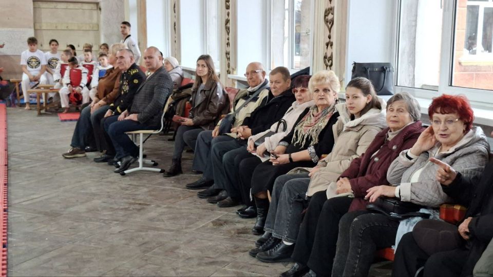 8 ноября, в сердце Горняцкого внутригородского района, начались торжественные мероприятия, посвященные знаменательной дате – 50-летию со дня его основания 8 ноября, в сердце Горняцкого внутригородского района, начались торжественные мероприятия, посвященные знаменательной дате – 50-летию со дня его основания