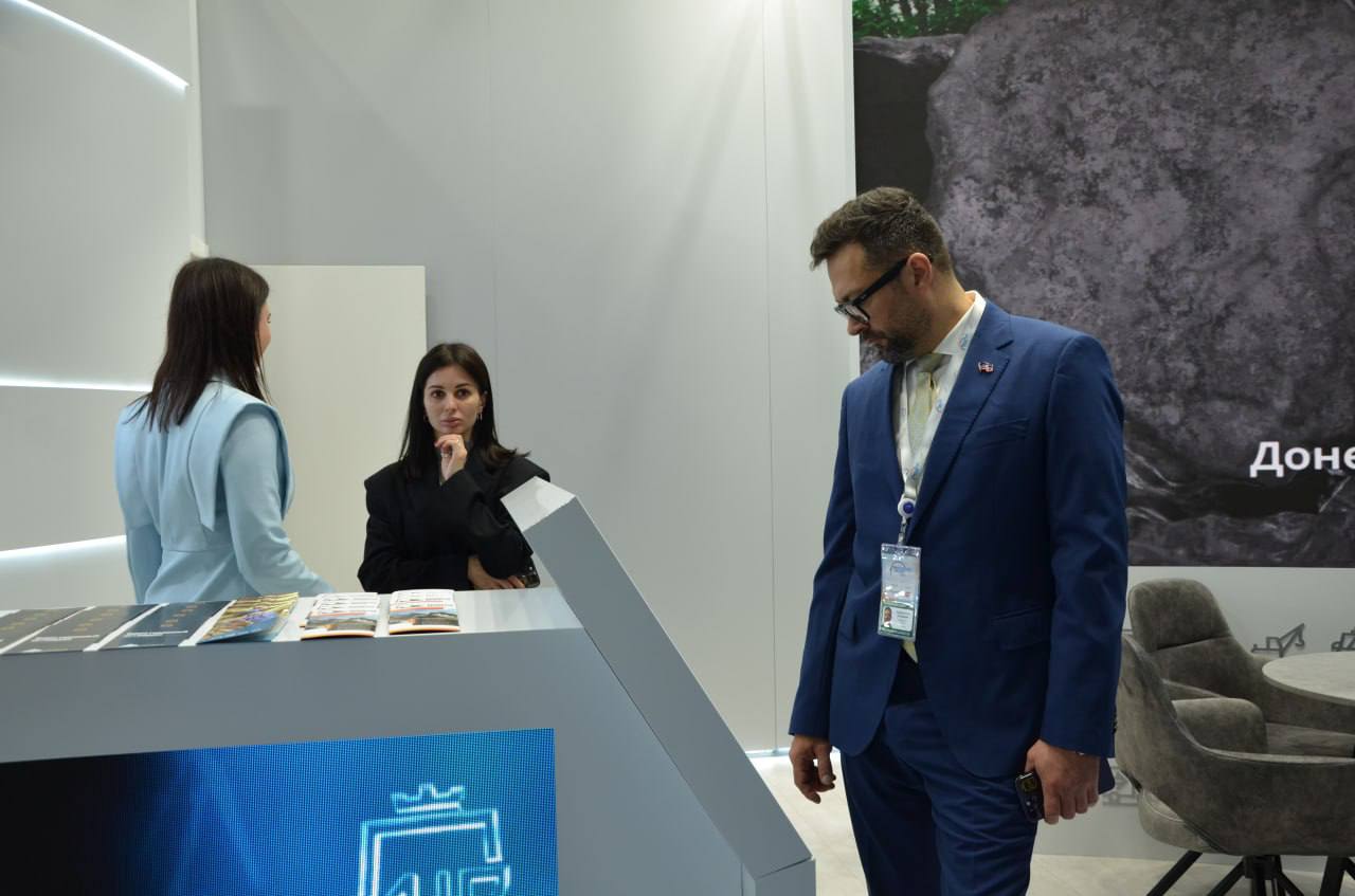 ДНР представляет свой потенциал на выставке «Транспорт России» в Москве ДНР представляет свой потенциал на выставке «Транспорт России» в Москве