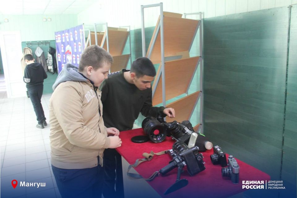 Сохраняя мгновения: старые фотографии оживают в Мангуше Сохраняя мгновения: старые фотографии оживают в Мангуше
