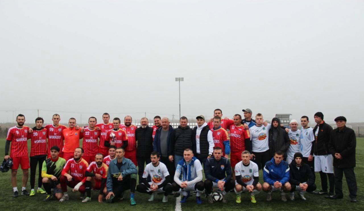 Борис Трима: Поздравляем футбольную команду «Народная Дружина» Мангушского муниципального округа с блестящими результатами в 2025 году!