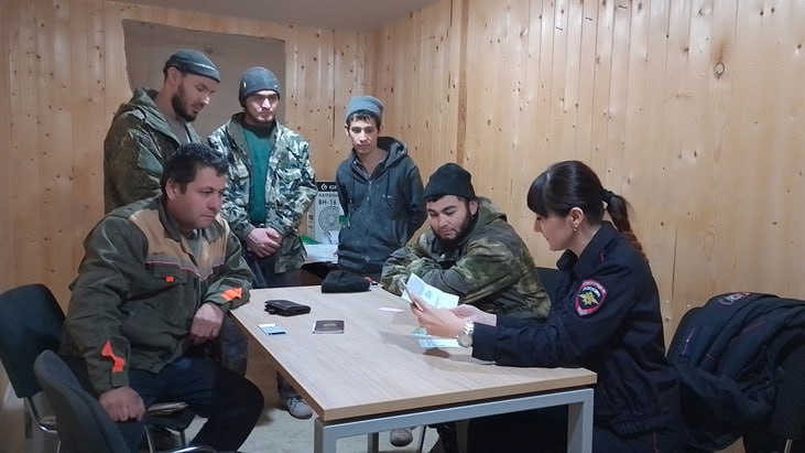 Беседа с работающими иностранными гражданами Беседа с работающими иностранными гражданами