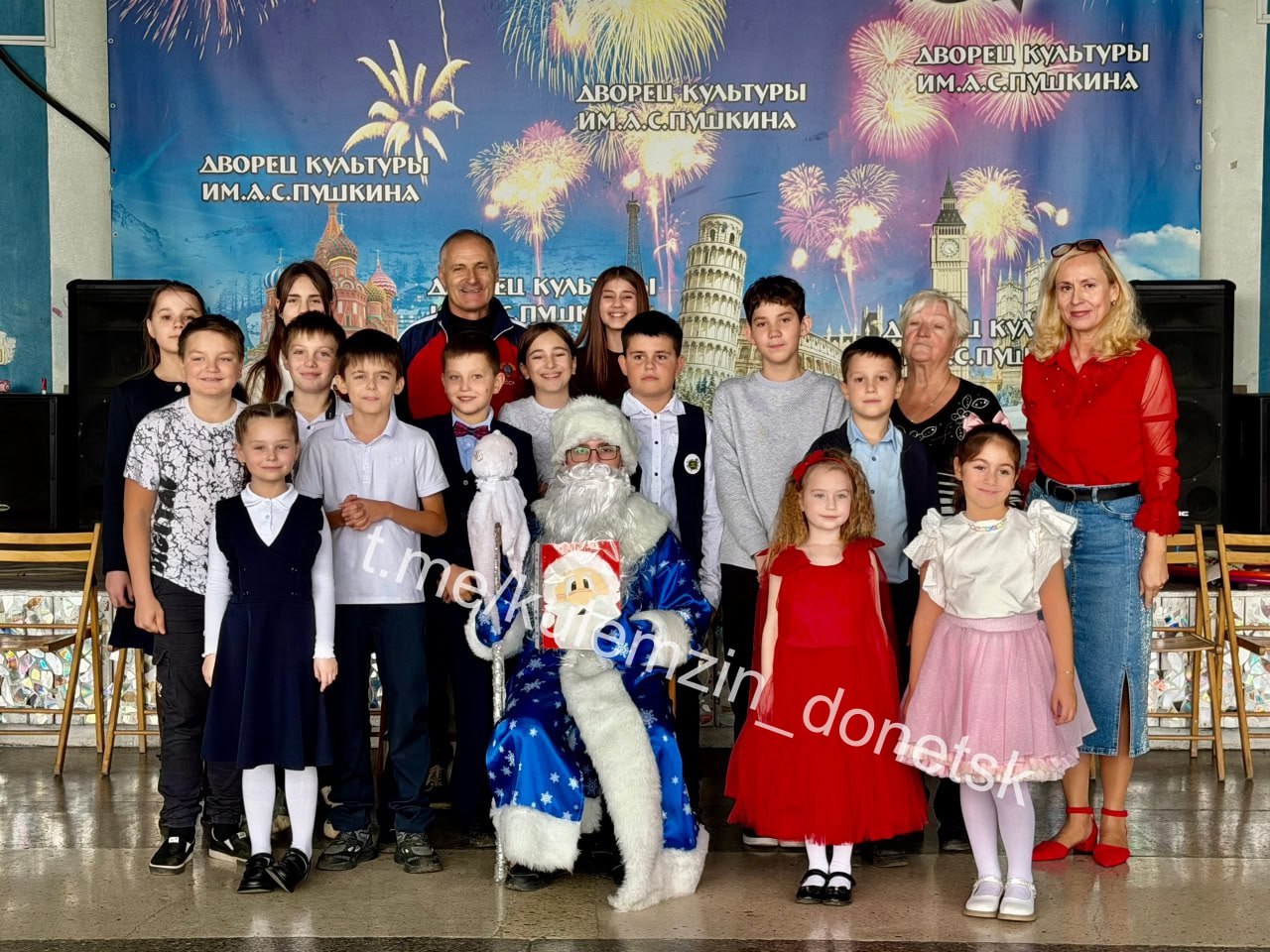 Сегодня в учреждениях культуры нашего города прошли увлекательные мероприятия, посвящённые Дню рождения Деда Мороза Сегодня в учреждениях культуры нашего города прошли увлекательные мероприятия, посвящённые Дню рождения Деда Мороза