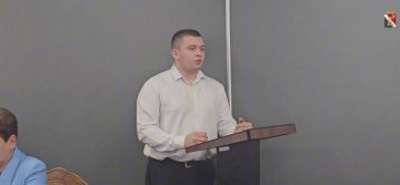 Игорь Мартынов: Аппаратное совещание. Провел очередное еженедельное аппаратное совещание с участием руководителей подведомственных учреждений и представителей ключевых структурных подразделений администрации городского...