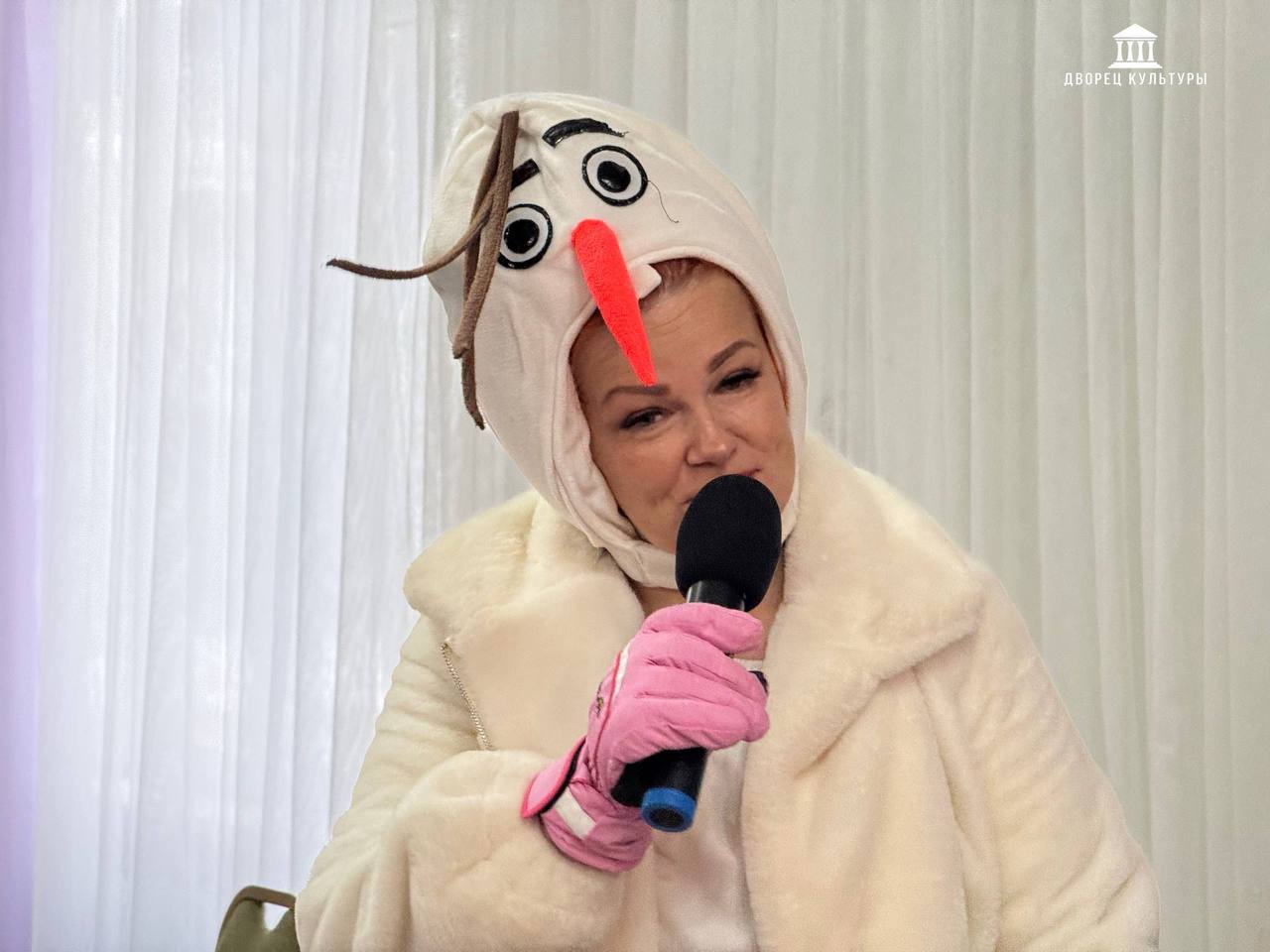 18 ноября в ГКДОУ «Детский сад №23 г.о. Харцызск» разделить радость дня рождения вместе со своими маленькими друзьями пришел сам Дедушка Мороз! Его сопровождал веселый снеговик Олаф, и вместе они закружили детей в вихре игр... 18 ноября в ГКДОУ «Детский сад №23 г.о. Харцызск» разделить радость дня рождения вместе со своими маленькими друзьями пришел сам Дедушка Мороз! Его сопровождал веселый снеговик Олаф, и вместе они закружили детей в вихре игр...