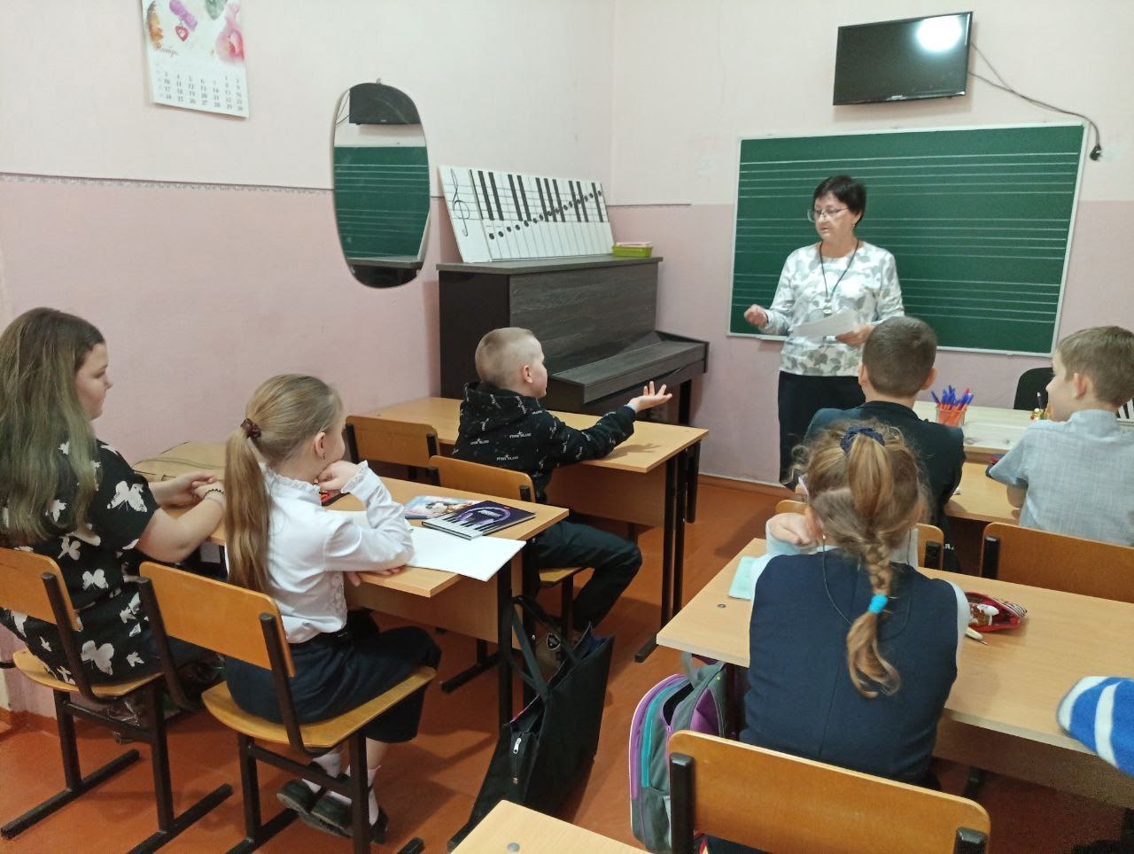 17 ноября в МБУДО"Зугрэсская ДШИ" преподаватель Середзинская Е.Н. провела профилактическую беседу для учащихся "Здоровое поколение" 17 ноября в МБУДО"Зугрэсская ДШИ" преподаватель Середзинская Е.Н. провела профилактическую беседу для учащихся "Здоровое поколение"