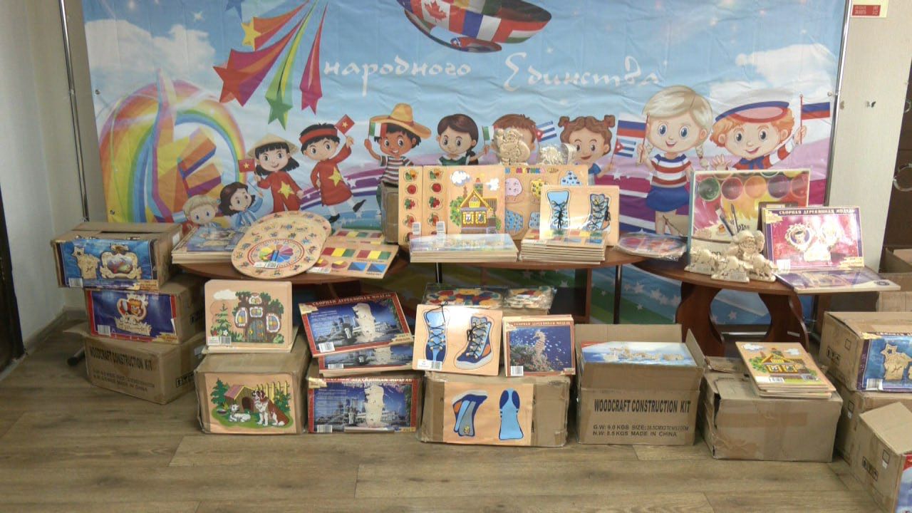 Александр Волошин: #гуманитарнаяпомощь. В рамках акции «Единой России» «Коробка храбрости» посетили Горловский Центр социальной реабилитации инвалидов и детей-инвалидов Александр Волошин: #гуманитарнаяпомощь. В рамках акции «Единой России» «Коробка храбрости» посетили Горловский Центр социальной реабилитации инвалидов и детей-инвалидов