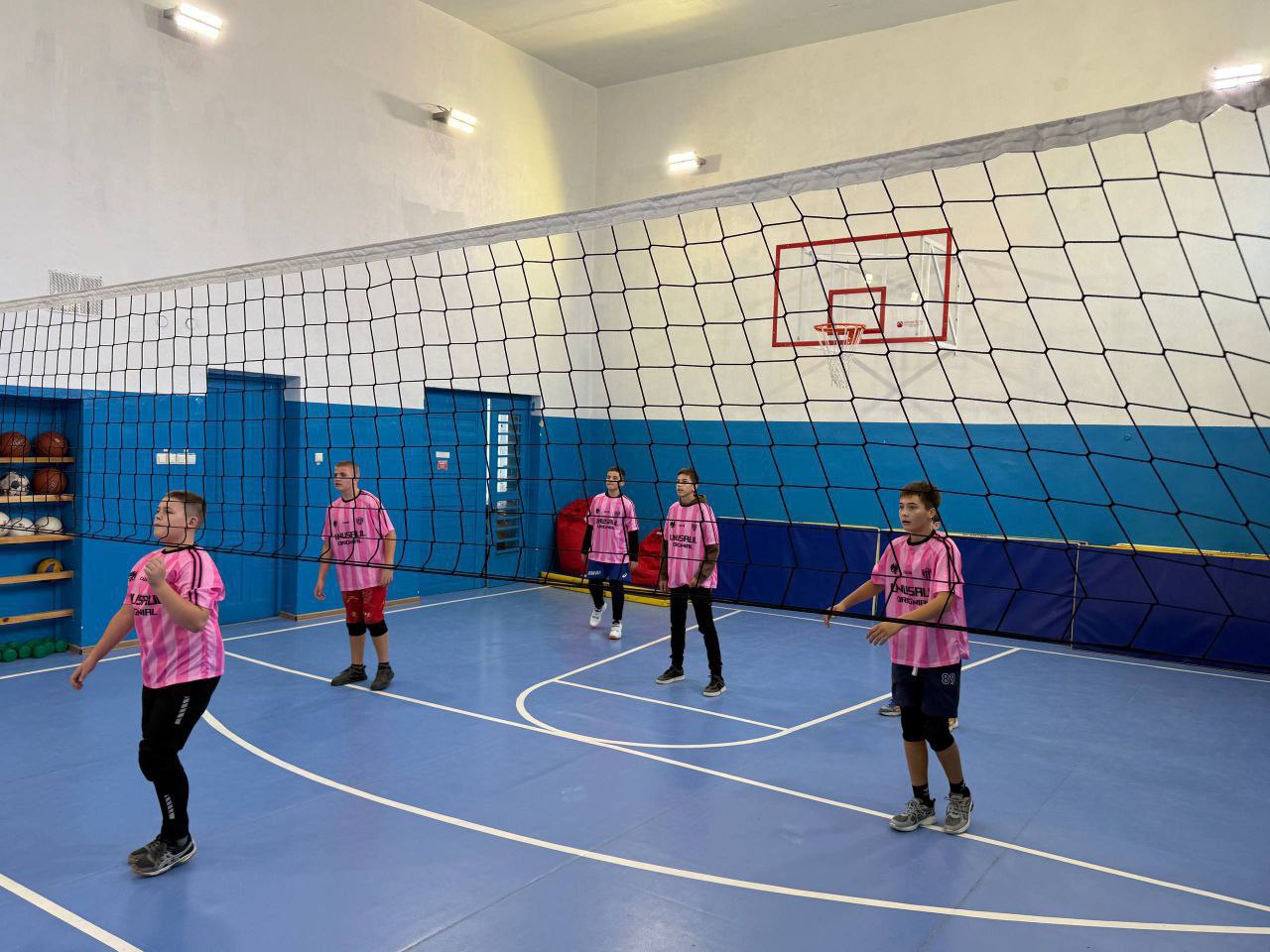 Спорт - это сила!. Состоялась дружеская встреча по волейболу в ГБОУ "Ближненская школа" между Юнармейским отрядом и обучающимися 7 класса Спорт - это сила!. Состоялась дружеская встреча по волейболу в ГБОУ "Ближненская школа" между Юнармейским отрядом и обучающимися 7 класса