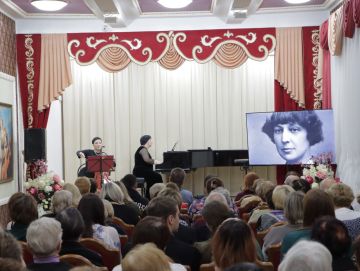 «Неслучайный роман» в Донецкой филармонии