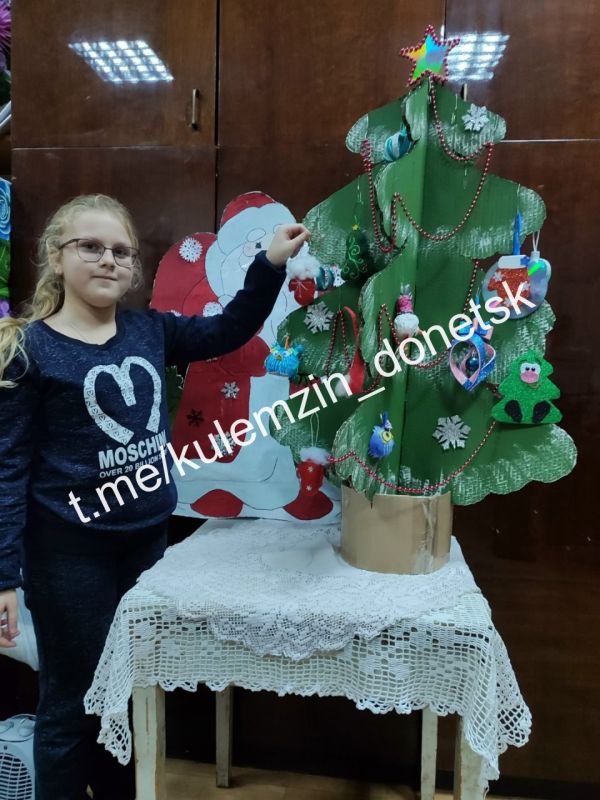 Сегодня в учреждениях культуры нашего города прошли увлекательные мероприятия, посвящённые Дню рождения Деда Мороза Сегодня в учреждениях культуры нашего города прошли увлекательные мероприятия, посвящённые Дню рождения Деда Мороза