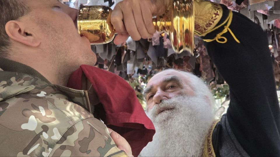Апти Алаудинов: Православные бойцы БТГр "Салют" спецназа "АХМАТ" МО РФ приняли участие в таинстве причастия и молебне, проведенных нашим дорогим Братом, настоятелем Свято-Никольского храма посёлка Ракитное, протоиереем... Апти Алаудинов: Православные бойцы БТГр "Салют" спецназа "АХМАТ" МО РФ приняли участие в таинстве причастия и молебне, проведенных нашим дорогим Братом, настоятелем Свято-Никольского храма посёлка Ракитное, протоиереем...