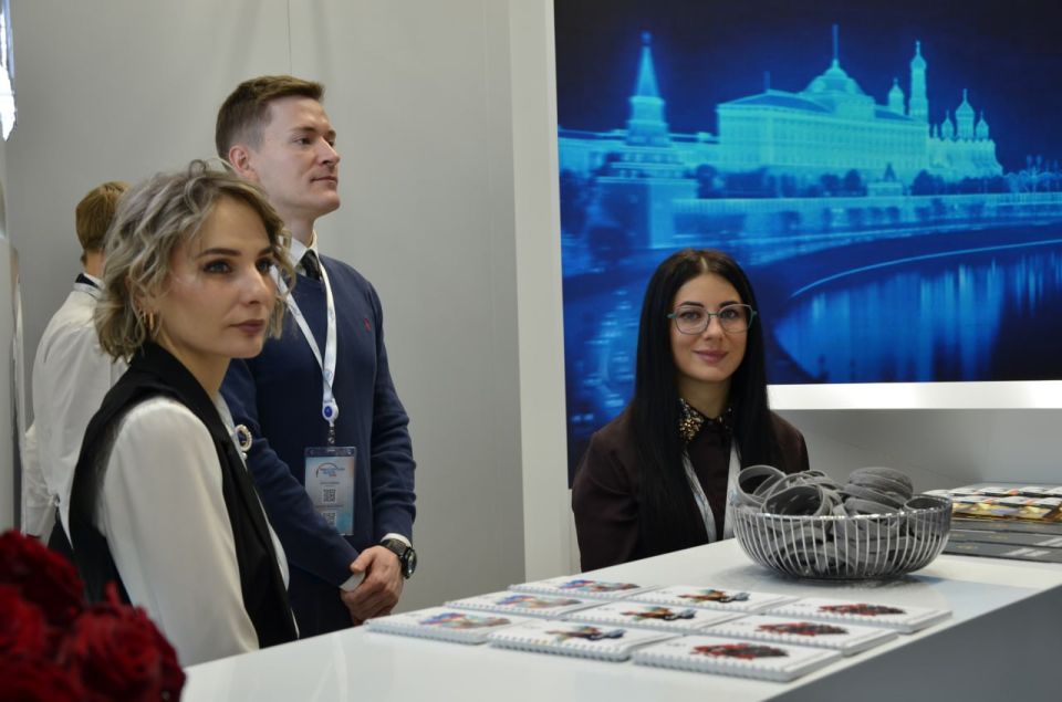 Донецкая Народная Республика представила свои достижения на выставке «Транспорт России», в том числе – ход восстановления дорог и инфраструктуры, перспективные инвестиционные проекты и внедрение инноваций Донецкая Народная Республика представила свои достижения на выставке «Транспорт России», в том числе – ход восстановления дорог и инфраструктуры, перспективные инвестиционные проекты и внедрение инноваций
