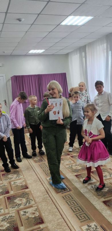 В ДНР сотрудники регионального следственного управления провели познавательное мероприятие для воспитанников Социально-реабилитационного центра города Харцызска В ДНР сотрудники регионального следственного управления провели познавательное мероприятие для воспитанников Социально-реабилитационного центра города Харцызска