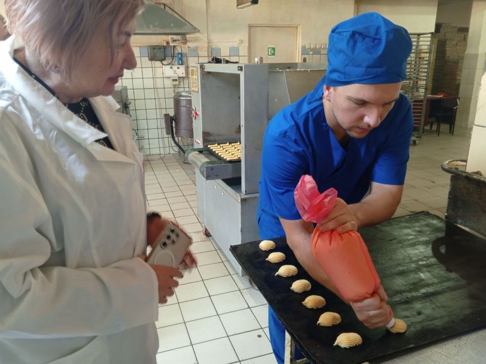 Иван Приходько: В Горловке реализуется партийный проект Единой России «Выбирай свое» Иван Приходько: В Горловке реализуется партийный проект Единой России «Выбирай свое»